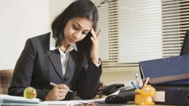 চাকরি হারানোর আশঙ্কায় আছেন অনেকে।