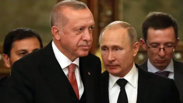 প্রেসিডেন্ট এরদোয়ানের সাথে প্রেসিডেন্ট পুতিনের ঘনিষ্ঠতা বাড়ছে