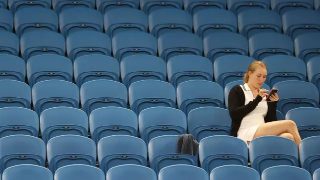 ఫాంటసీ గేమింగ్ యాప్స్, డ్రీమ్ 11, ఐపీఎల్ క్రికెట్