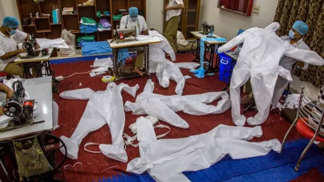 પીપીઈ કિટ બનાવતી કંપની