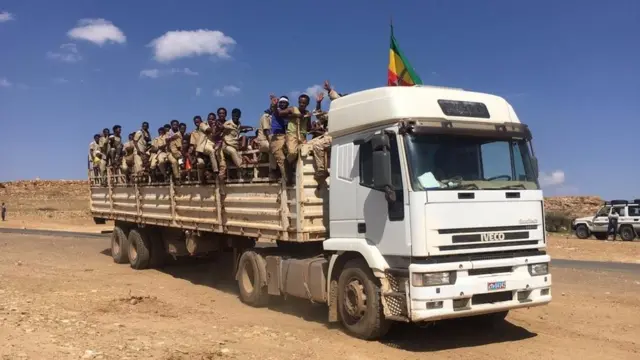 Waraana TPDM 2000 ol gara biyyaatti deebi'an