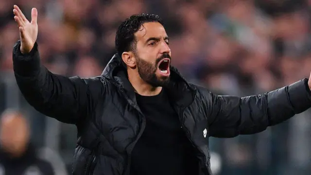 روبن آموریم، سرمربی اسپورتینگ لیسبون با این تیم قهرمان لیگ پرتغال در سال ۲۰۲۱ و دو جام حذفی شده است