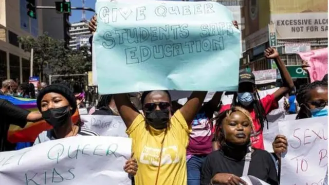 Ndị na-eme ngagharịiwe maka ikike dịiri onye