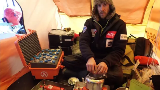 Antártida Inexplorada.