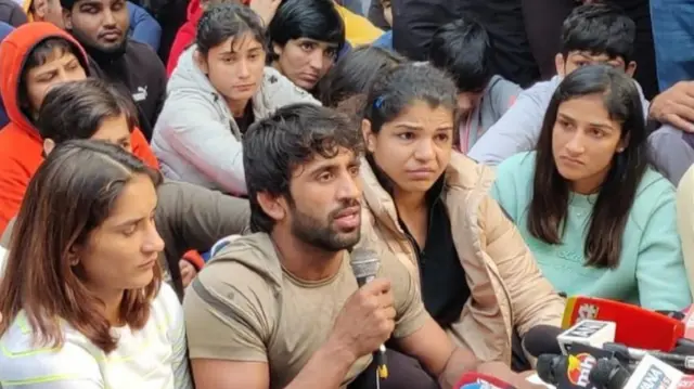 பாலியல் புகார்கள்