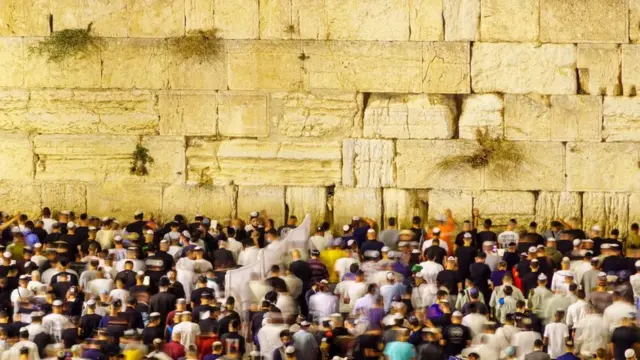 كانت إسرائيل أول دولة في العالم تمنح غالبية سكانها لقاحا مزدوجا