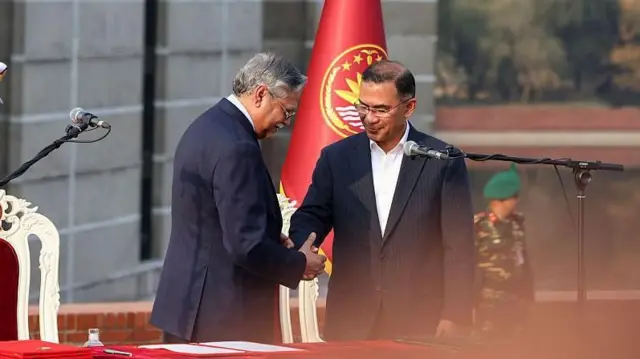 তারেক রহমানের শপথ অনুষ্ঠানে বিদায়ী রাষ্ট্রপতি মো. সাহাবুদ্দিন।