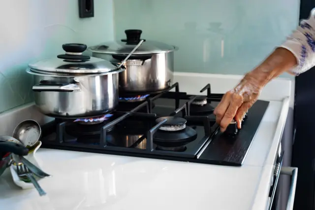 Demi dhammaan wixii dab ah ee furan