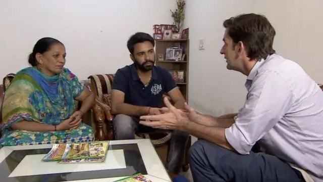 سروج یادو، سونو یادو