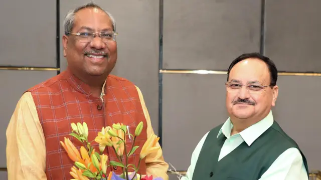 जे पी नड्डा के साथ संजय निषाद