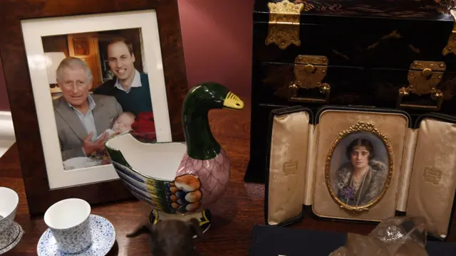 фотографии и безделушки