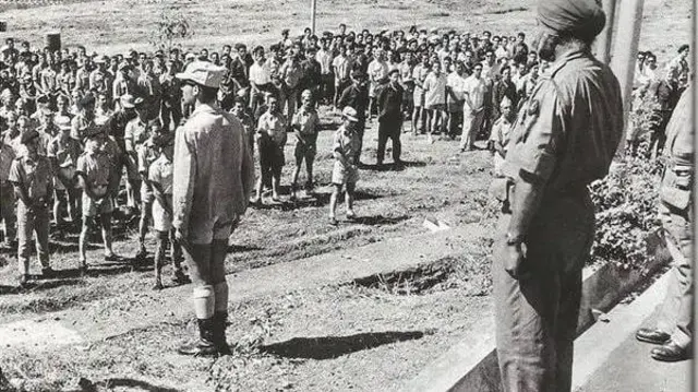 অনেক পর্তুগিজ সৈনিক শুধু অন্তর্বাস পরে ছিলেন