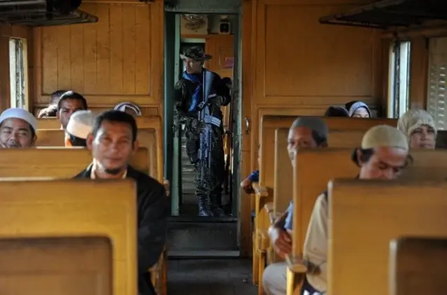 เซฟตี้โซน, จังหวัดชายแดนใต้, กอ.รมน., สถานการณ์ฉุกเฉิน, มาราปาตานี