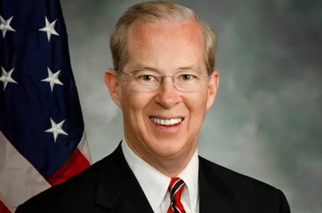 取代耶茨的博恩特是在2015年由时任总统奥巴马任命。