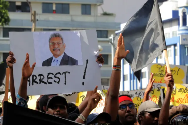 இலங்கை மக்கள் புரட்சியின் ஓராண்டு நிறைவு