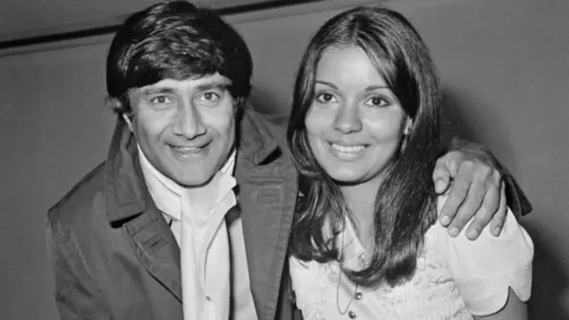 झीनत अमान देव आनंद 