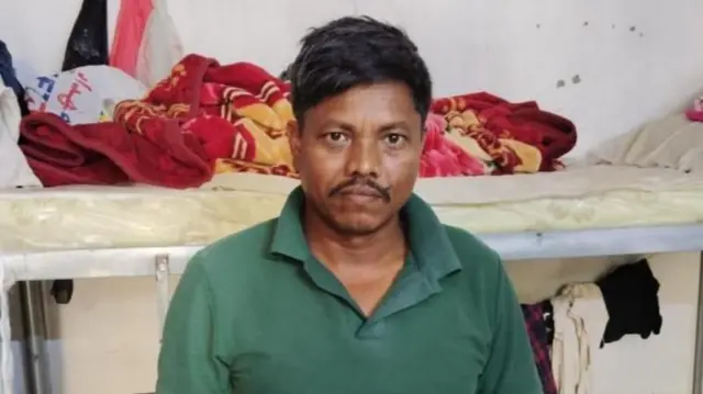 అబుదాబీలో చిక్కుకున్న కార్మికులు 