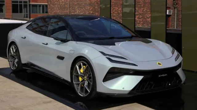 مدل جدید لوتوس در مراسمی در نیویورک رونمایی شد