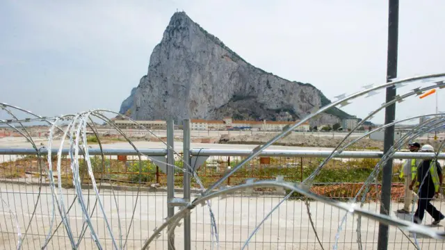 La verja (valla) de Gibraltar