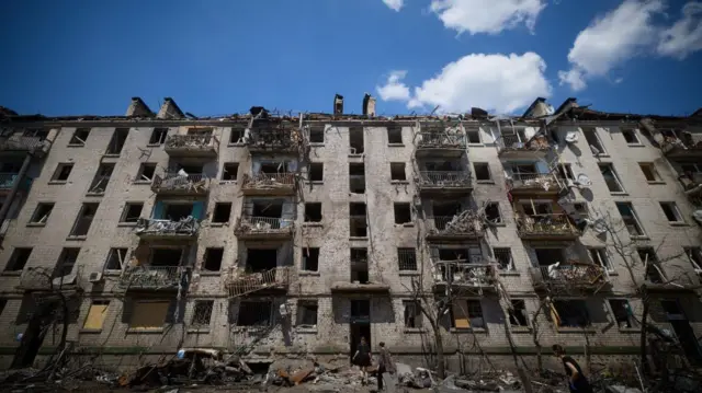 Пошкоджена багатоповерхівка в Києві. 2 липня 2026 року