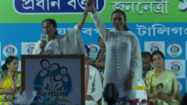 மம்தா பேனர்ஜி