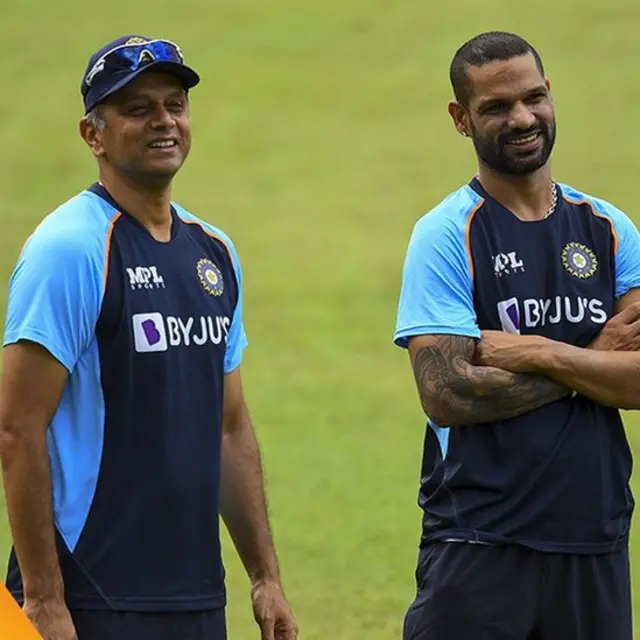 ஷிகர் தவான் - ராகுல் திராவிட்