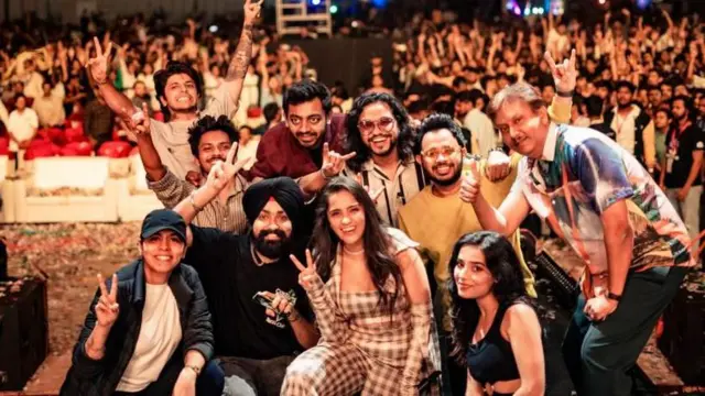 ਵਾਨੀ ਜਿੰਦਲ (ਟੋਪੀ ਵਾਲੀ) ਅਸੀਸ ਕੌਰ ਅਤੇ ਟੀਮ ਨਾਲ