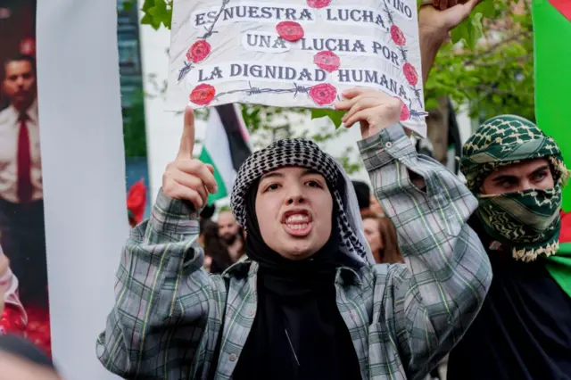 Şili'de 7 Ekim sonrası yapılan bir protesto