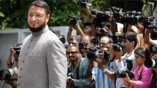 எம்.பி அசாசுதின் ஒவய்சி