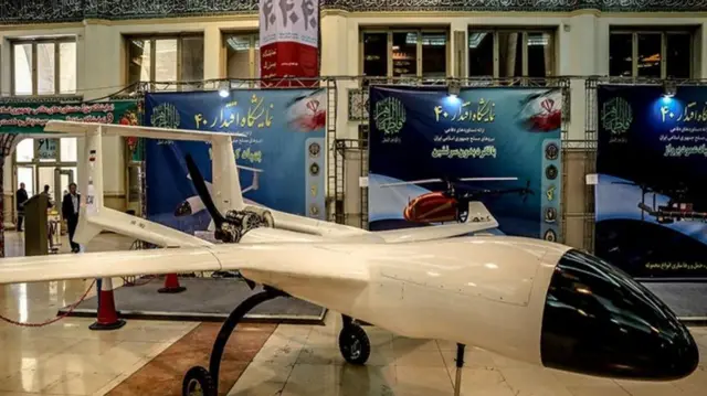 کمان-۱۲ در نمایشگاه اقتدار ۴۰