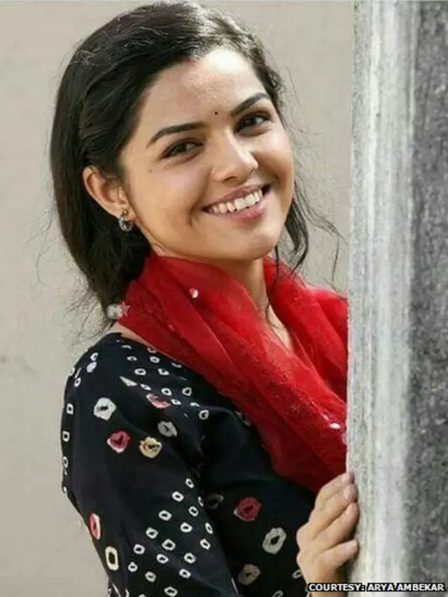 आर्या आंबेकर