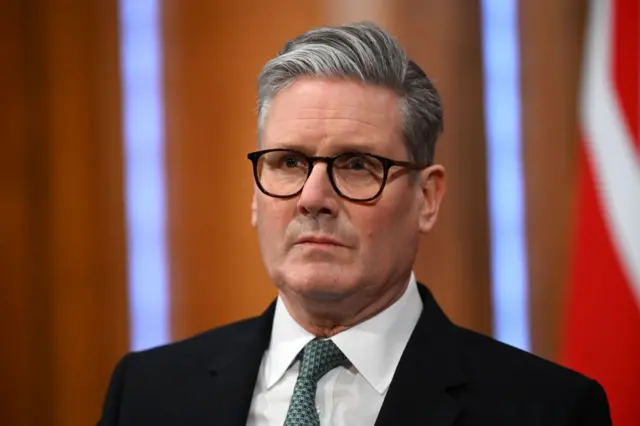 யுக்ரேன் - ரஷ்யா, அமெரிக்கா - ஐரோப்பா