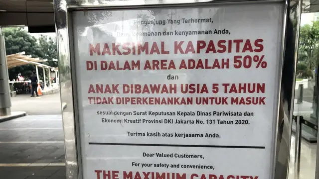 Papan pengumuman di mal Grand Indonesia