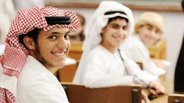 குவைத் புதிய சட்டம் : பறிபோகும் வேலைவாய்ப்புகள், பரிதவிக்கும் இந்தியர்கள்