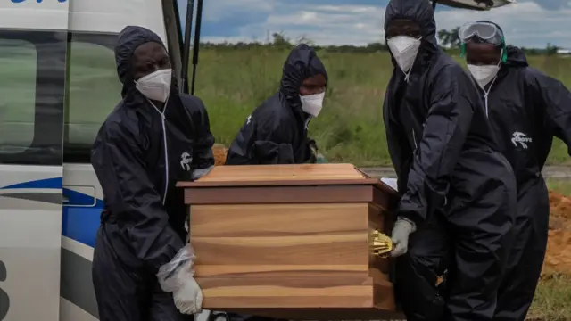 Enterramiento en Zimbabue.