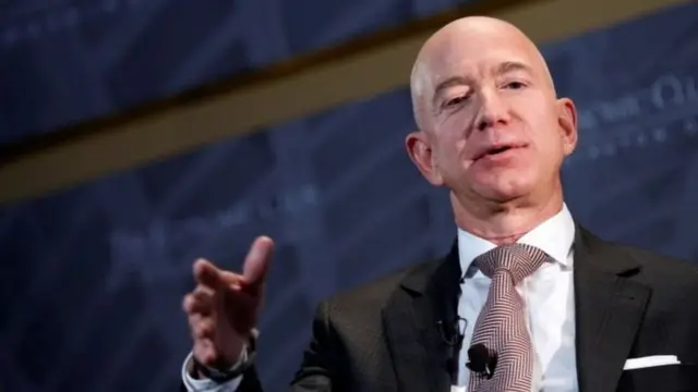 Amazon негиздөөчүсү Жеф Безос дүйнөдөгү бай кишилердин тимезин төртүнчү жыл катарынан жетектөөдө