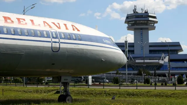 старый Ту-154 компании "Белавиа"