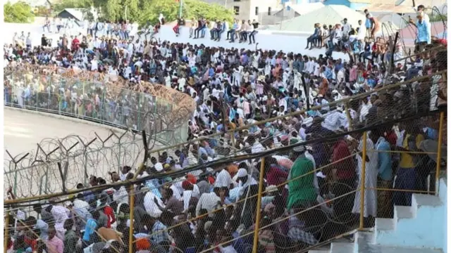 Garoonka Koonis ayaa meel walba laga fadhiyay galabta