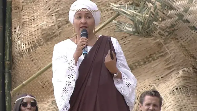 Ambasaderi Amina Jane Mohammed wungirije umunyamabanga mukuru wa ONU, umwana w'ingagi yamwise 'Ingoga'