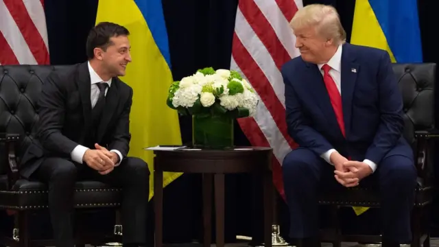 US President Donald Trump and Ukrainian President Volodymyr Zelensky speak during a meeting in New York on the sidelines of the United Nations General Assembly, 25 September 2019