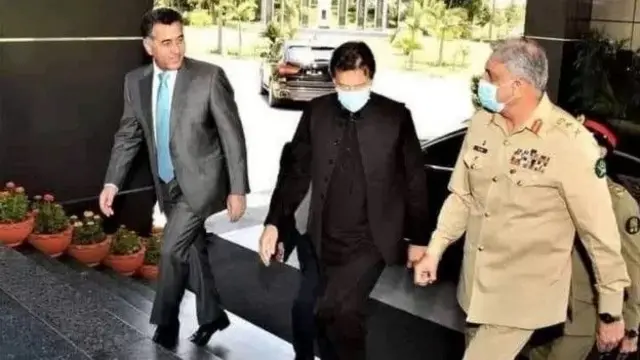 باوجوہ، عمران، فیض