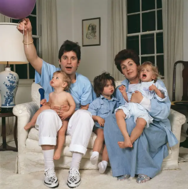 Se casó en 1982 con Sharon Osbourne, con la que tuvo 3 hijos.