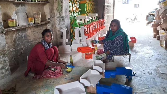 ਲੱਕੜ ਦੇ ਖਿਡੌਣੇ