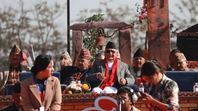 नेकपा एमालेको ११ औँ राष्ट्रिय महाधिवेशनको उद्घाटन समरोहमा अध्यक्ष केपी शर्मा ओलीसहितका नेताहरू। 