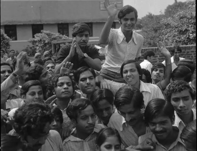 દિલ્હી યુનિર્સિટીમાં એબીવીપી નેતા તરીકે અરુણ જેટલી