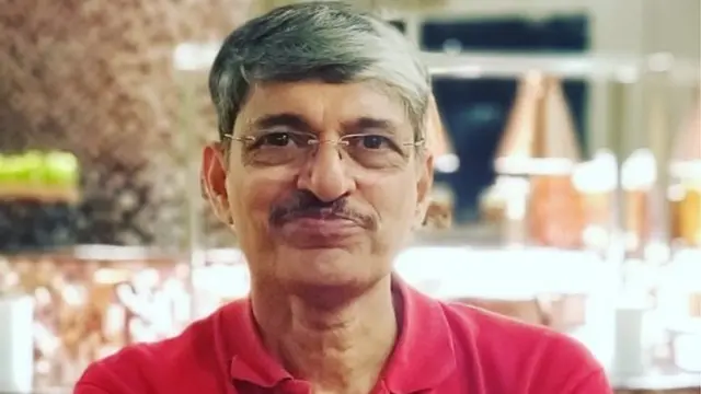 सेवानिवृत्त सरकारी कर्मचारी दीपक बख़्शी