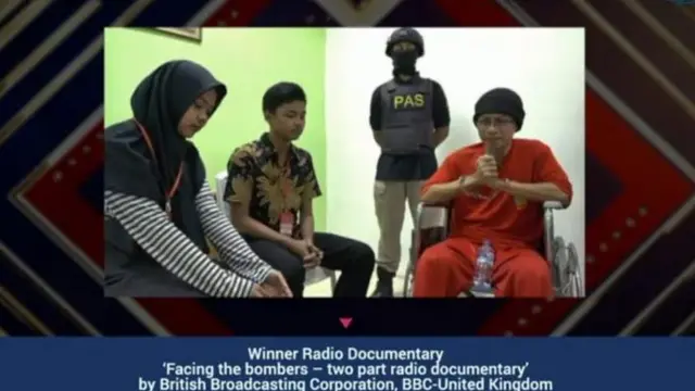 Laporan Facing the Bombers meraih penghargaan dari Asia-Pacific Broadcasting Union (ABU) pada 2020.