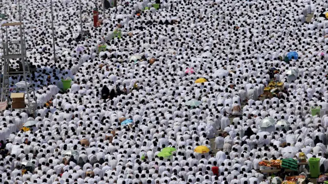 Aworan awọn Musulumi rẹpẹtẹ ni Meka