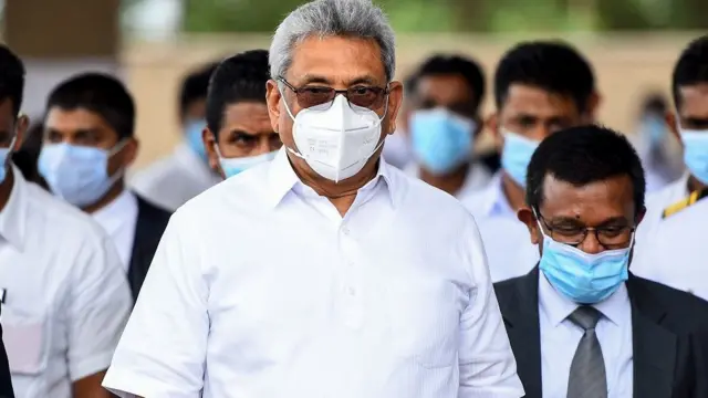 இலங்கை பாதுகாப்பு அமைச்சர் பதவியை கோட்டாபய விட மறுப்பதேன்?