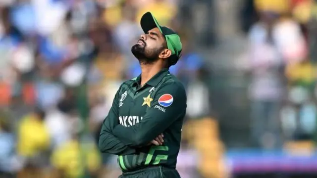 வார்னர், மார்ஷ் அதிரடி சதம்: பாகிஸ்தானை பிழியும் ஆஸ்திரேலியா